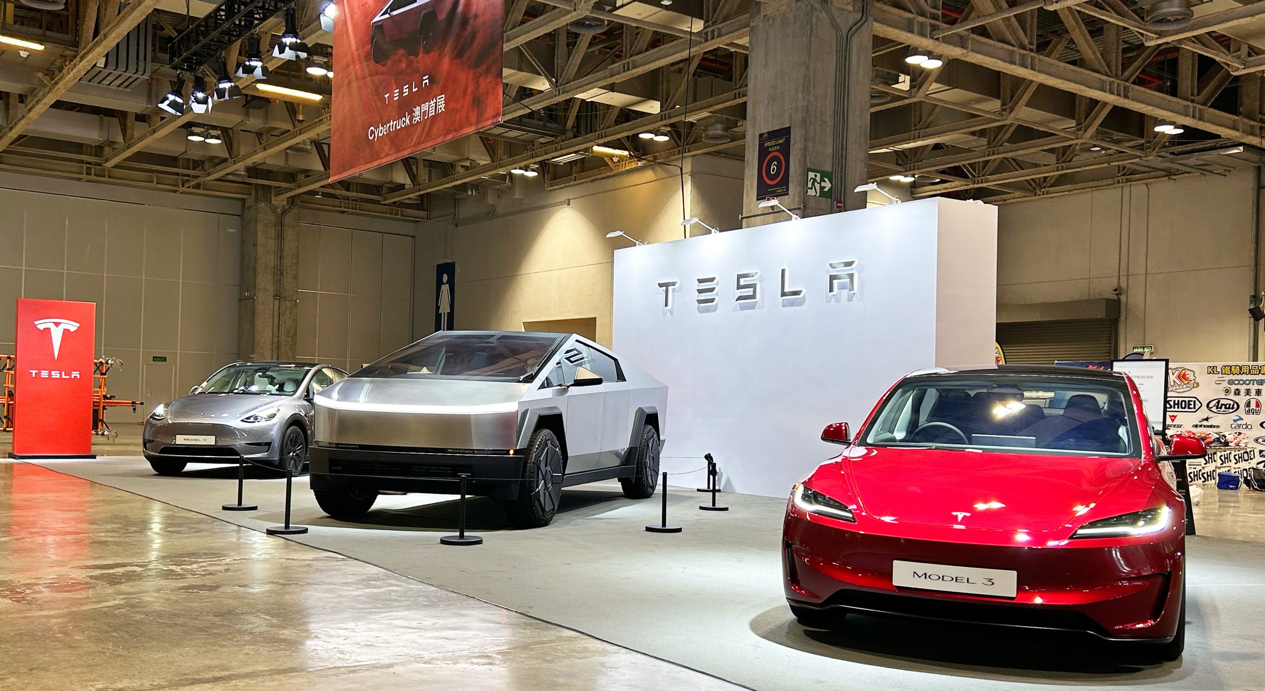 Tesla Displays Cybertruck in Macau